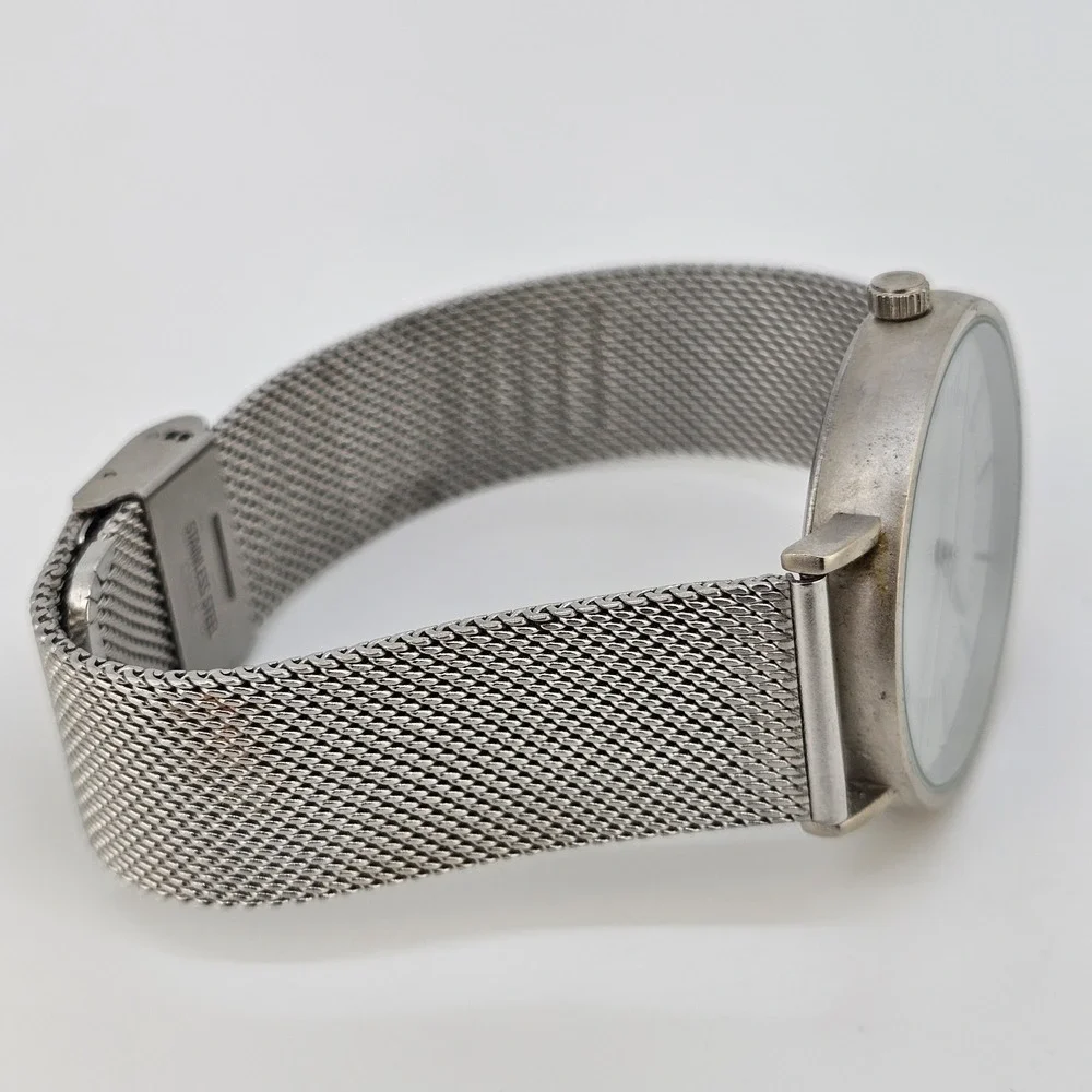 Men's Analog‎ Watch 40MM Gray Dial Gray Mesh Bands New Battery